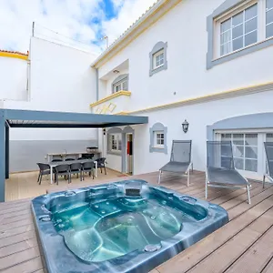 Villa Full Private 180sqm - Terrace Jacuzzi - 200m & Sea View, Albufeira